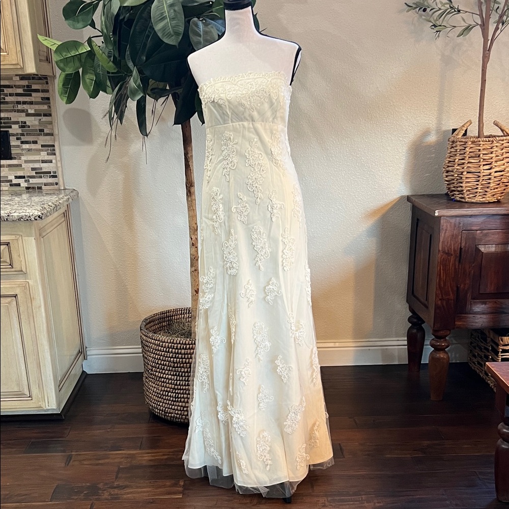 David's Bridal Cream Lace Strapless Gown